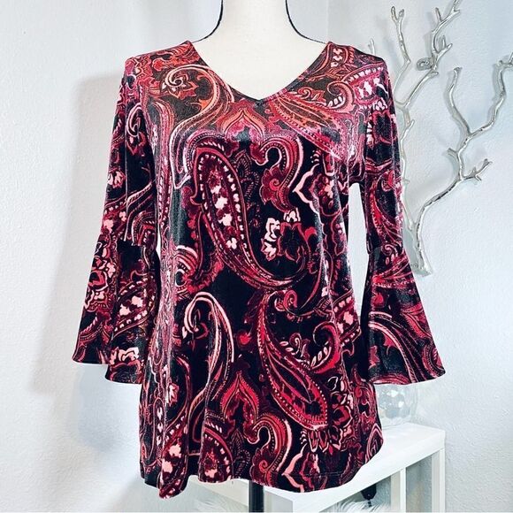 Prelude Velvet Flare Sleeve Top Red - Picture 1 of 9